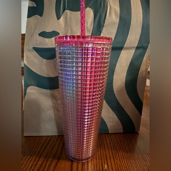 Starbucks 2023 Iridescent Pink Silver ‘Bubblegum Grid’ Cold Cup Tumbler - Picture 6 of 8